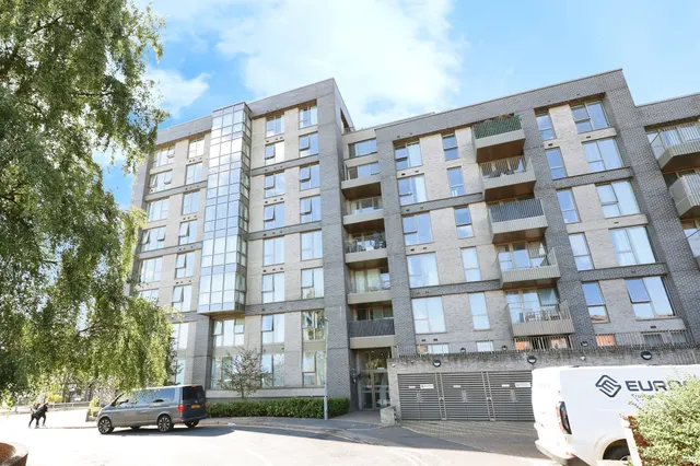 West Street, Watford, photo 1
