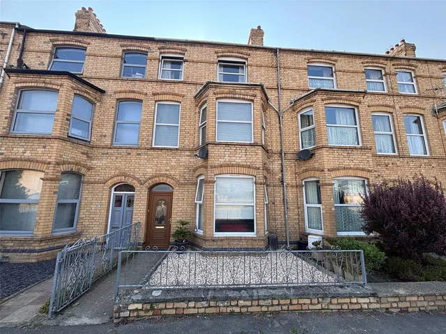 Cardiff Road, Pwllheli, LL53, photo 1