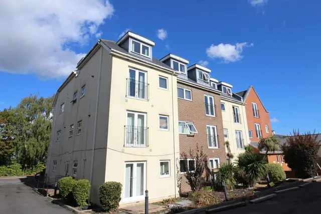 1 bedroom flat, Priory Road, Tonbridge