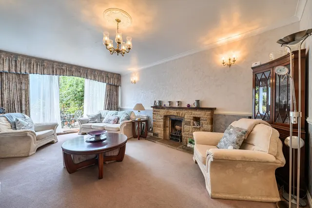 Woodhall Gate, Pinner, HA5, photo 2