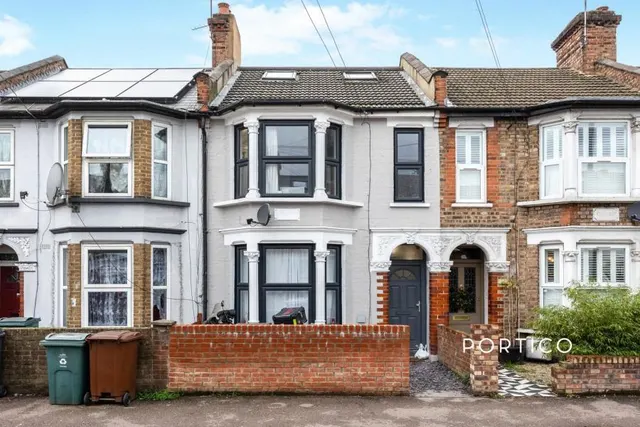 Fulbourne Road, London, E17, photo 1