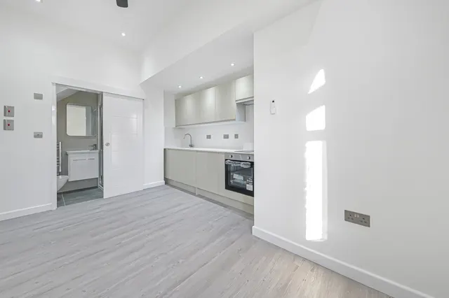 Canfield Gardens, London, NW6, photo 1