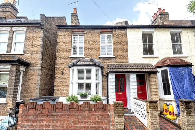 Fulwell Road, Teddington, TW11 0RJ, photo 1
