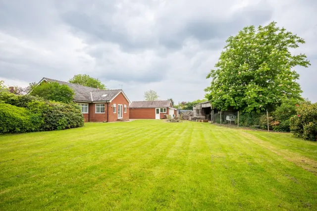 Town Lane, Much Hoole, PR4, photo 2