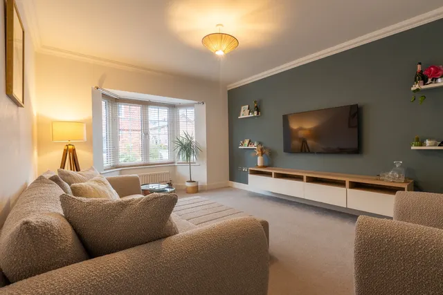 Goswell Square, Alton, GU34, photo 3