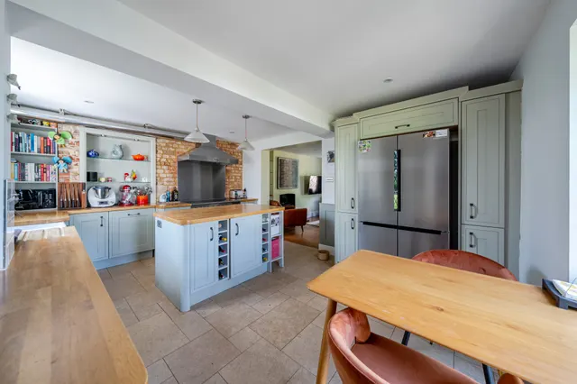 The Old Coach Road, Hertford, SG14, photo 2