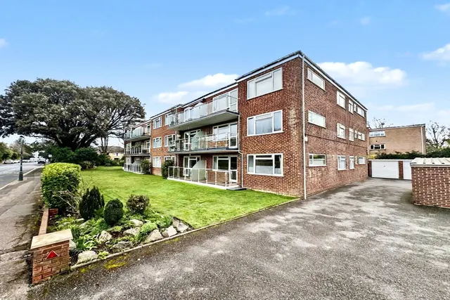 Photo 3 — Marlborough Road, Bournemouth, Dorset, BH4