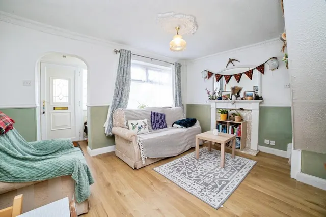 Photo 2 — Abington Avenue, Sutton-In-Ashfield, NG17
