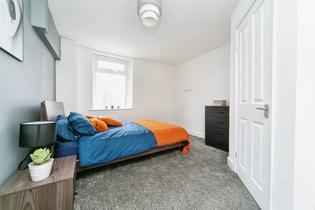 Laurel Road, Birkenhead, CH42, photo 1