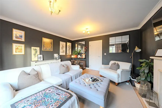 Baxendale Drive, Leeds, LS13, photo 1
