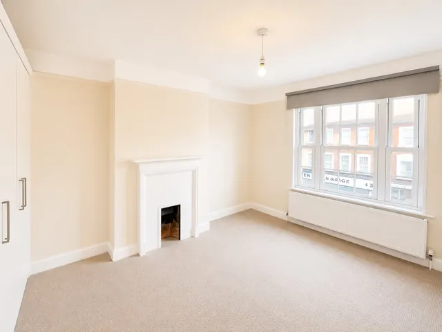 Photo 3 — Croydon Road, Beckenham, BR3