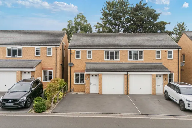 Friarwood Court, Pontefract, photo 1