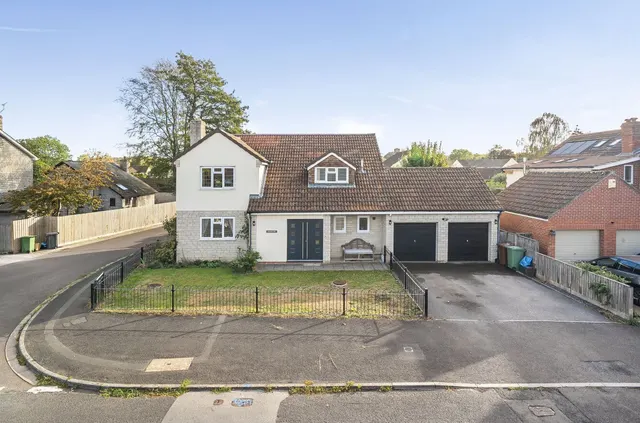 Portway, Street, BA16, photo 1