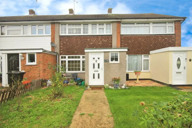 Alicia Avenue, Wickford, SS11, photo 1