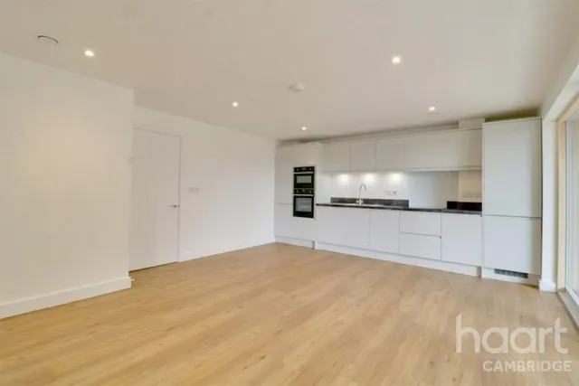 Cherry Hinton Road, Cambridge, CB1, photo 3