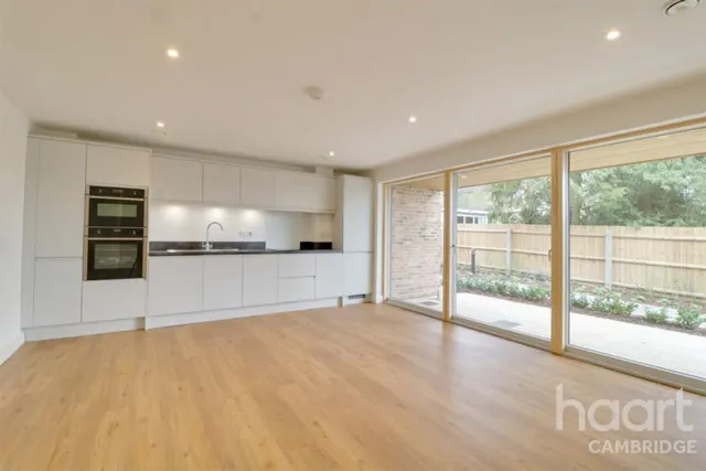 Cherry Hinton Road, Cambridge, CB1, photo 2