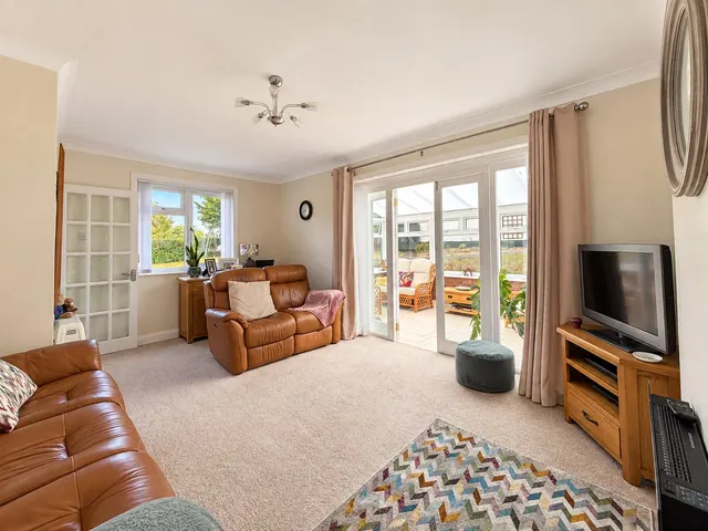 Claydon Close, Washford, TA23, photo 2