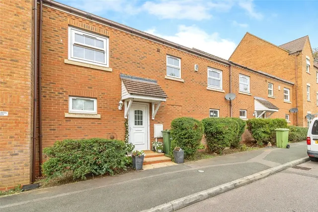 Colossus Way, Bletchley, Milton Keynes, Buckinghamshire, MK3, photo 1