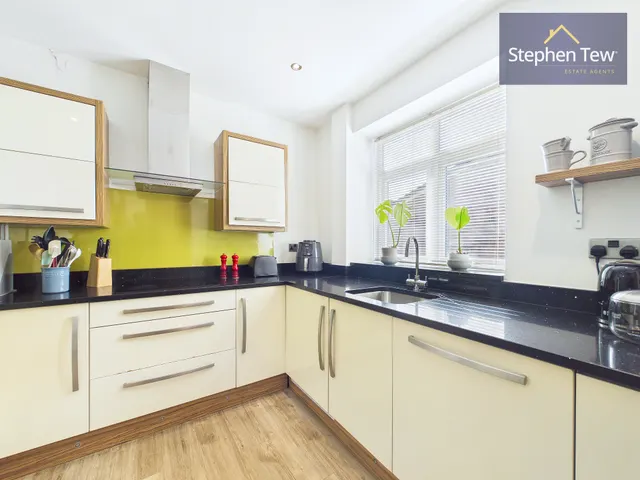 Raybourne Avenue, Poulton-Le-Fylde, FY6, photo 3