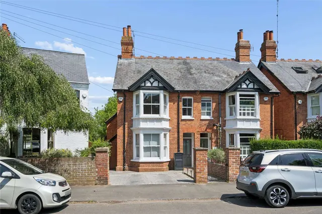 Vicarage Road, Henley-on-Thames, Oxfordshire, RG9 1HF, photo 1