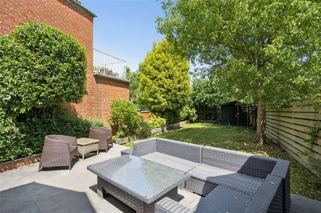 Photo 3 — Vicarage Road, Henley-on-Thames, Oxfordshire, RG9 1HF