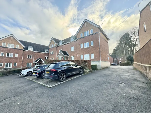 Middlewood Drive East, S6 1RW, photo 1