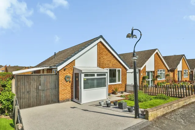 Harcourt Crescent, Nuthall, NG16, photo 1
