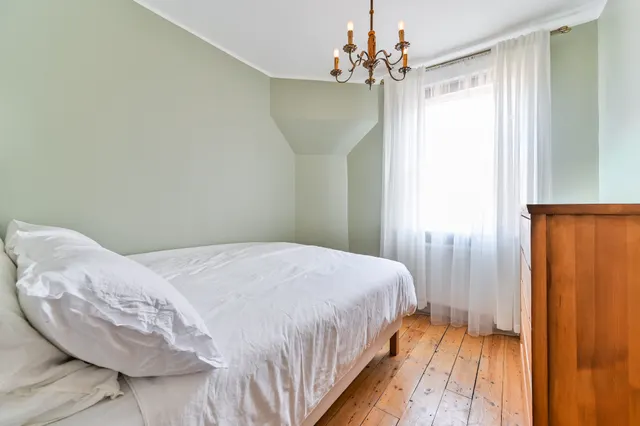 Photo 3 — 148 Widdenham Road, London