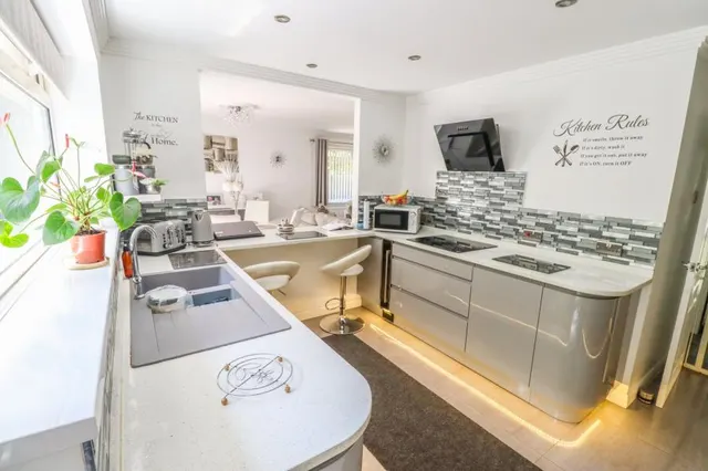 Youngwoods Copse, Alverstone Garden Village, PO36, photo 2