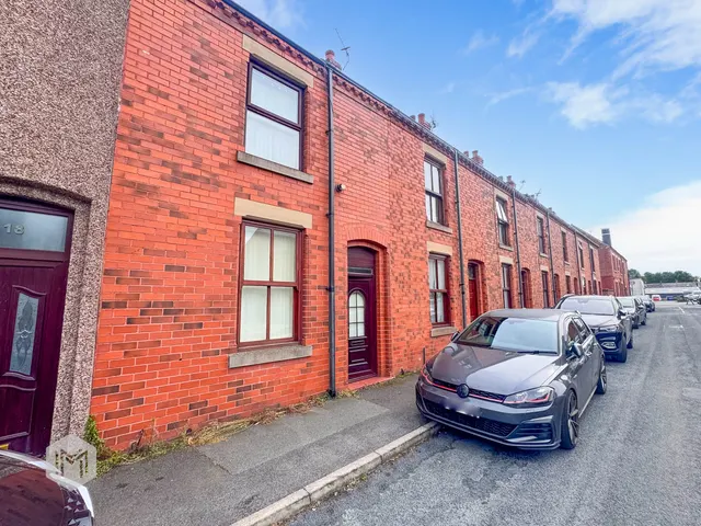 Mill Lane, Leigh, WN7, photo 1