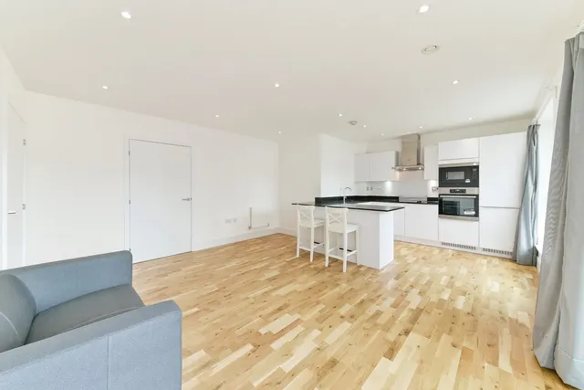 Leven Road, Poplar, London, E14, photo 1
