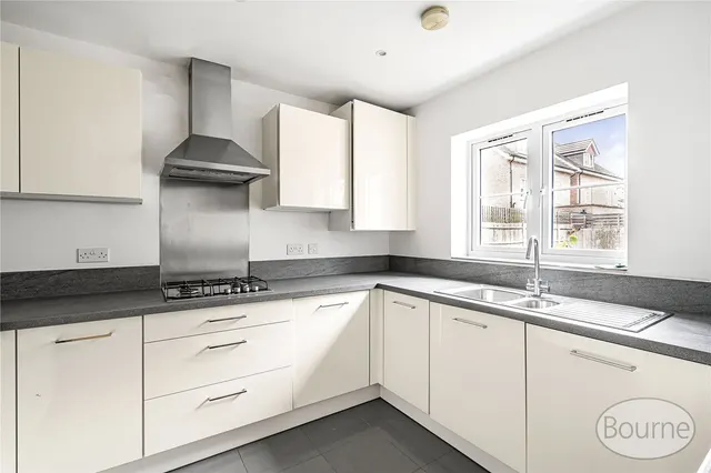 Jersey Close, Knaphill, GU21, photo 3