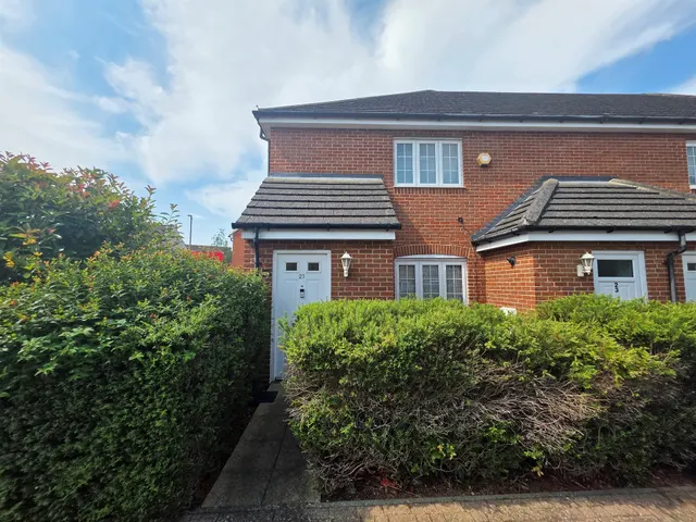 Hancock Close, Aylesbury, photo 1
