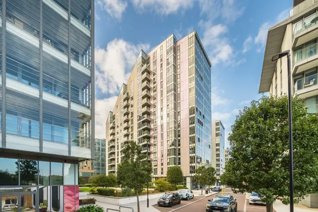Eastfields Avenue, SW18, photo 1
