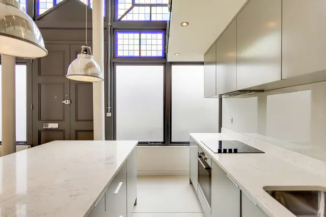Flat 1 Liberal House, 322 Brixton Road, London, photo 1