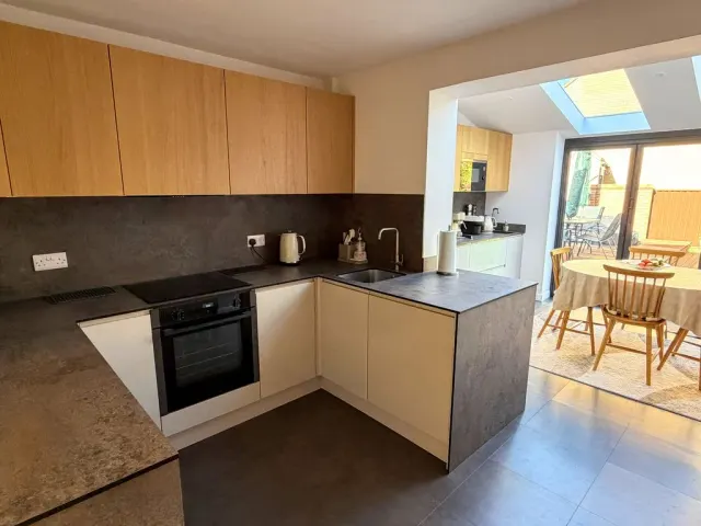 Dulverton Drive, Furzton, MK4, photo 3