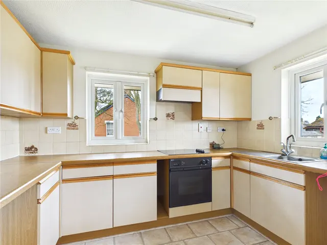 Swan Court, Mistley, CO11, photo 2