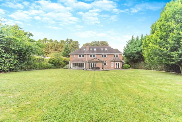 Flowers Hill, Pangbourne, Reading, RG8 7BD, photo 1