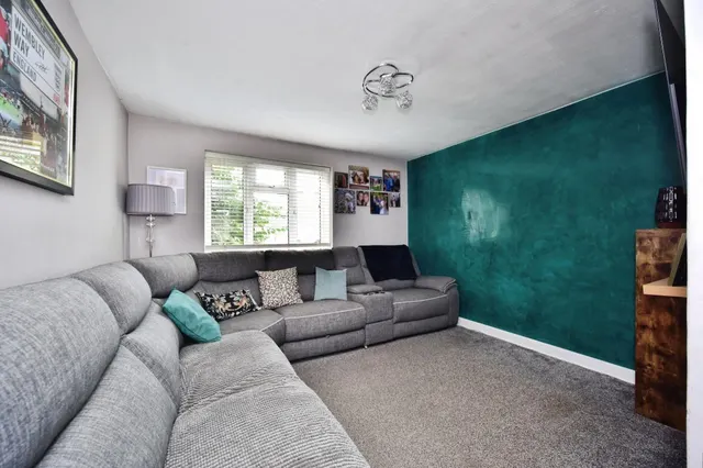 Derwent Way, Rainham, ME8, photo 3