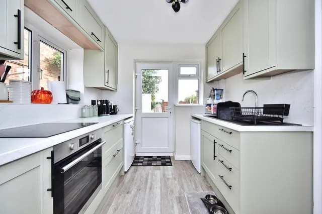 Derwent Way, Rainham, ME8, photo 1