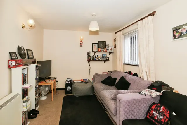 Photo 2 — Mortons Court, March