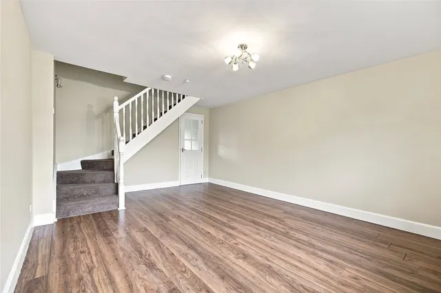 Lee Crescent, Bridge of Don, AB22, photo 3