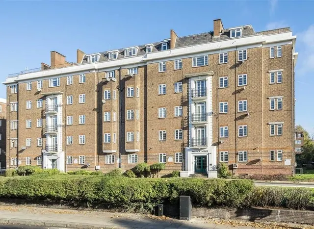 Shoot Up Hill, Cricklewood, NW2, photo 1