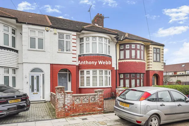 Mayfair Gardens, Tottenham, N17, photo 1
