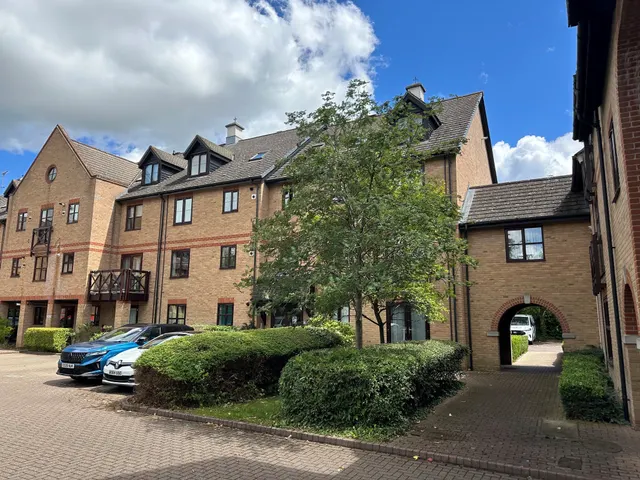 Sheering Mill Lane, Sawbridgeworth, CM21, photo 1