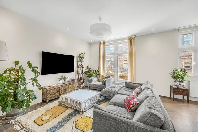 Torrington Place, Bloomsbury, WC1E, photo 2