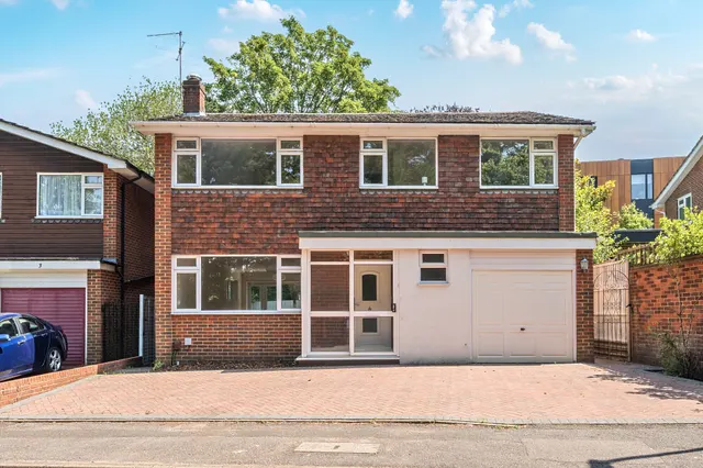 Cedar Close, Epsom, KT17, photo 1