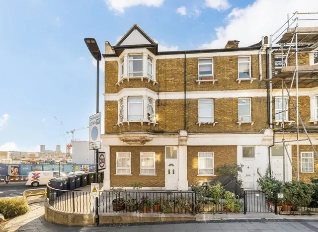 Wells House Road, Acton, NW10