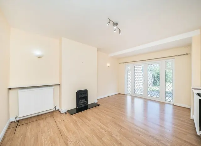 Photo 2 — Springfield Avenue, West Wimbledon, SW20