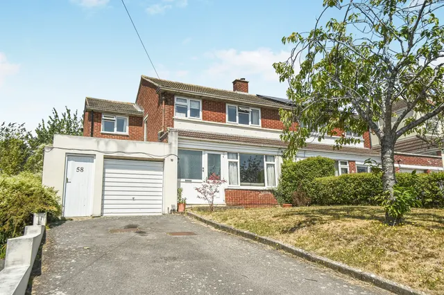 Pleydell Road, Swindon, photo 1